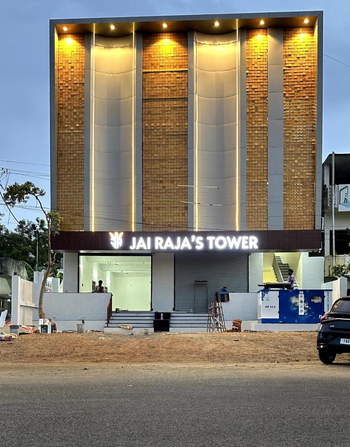 Jai Raja'S Tower Hotel Karaikkudi Bagian luar foto
